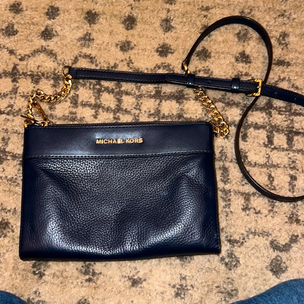 Michael Kors cross body purse
